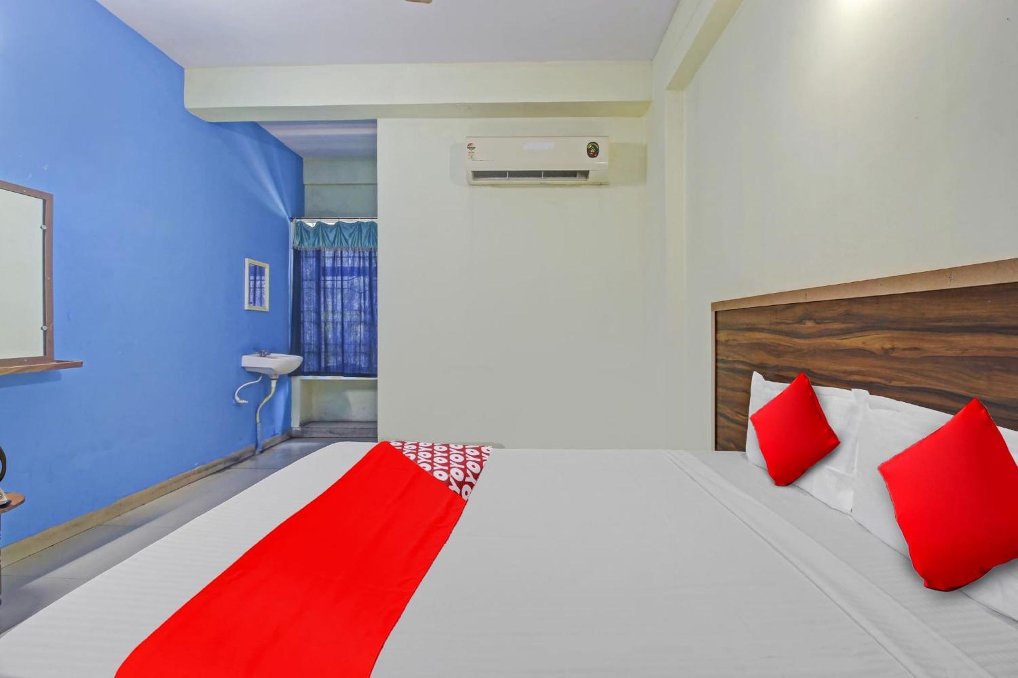 Hotel O Satya Inn Karimnagar Exterior foto