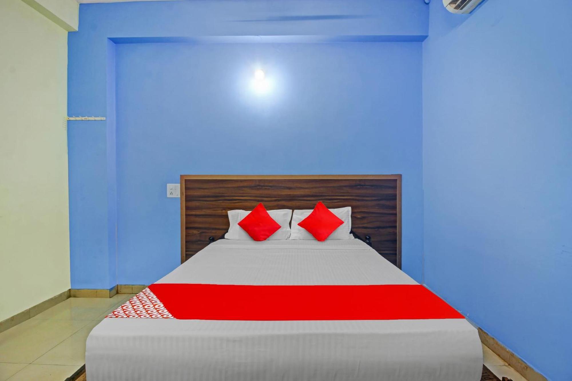 Hotel O Satya Inn Karimnagar Exterior foto